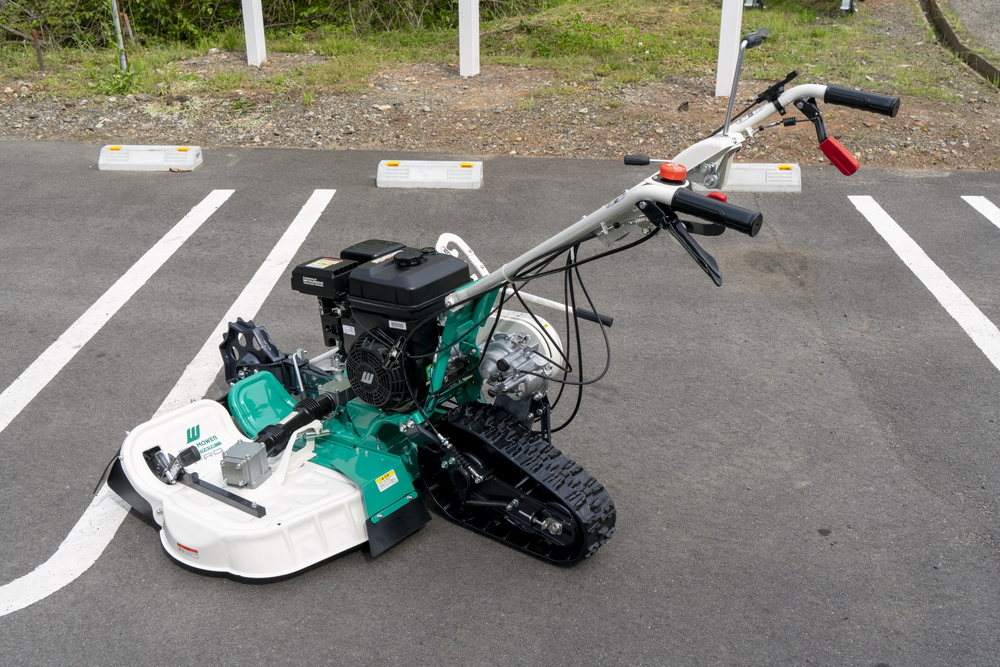 トラスト ISEKIアグリ 歩行型あぜ草刈機 ウイングモアー WMC1317F 草刈機 草刈り機 共立 オーレック イセキ 