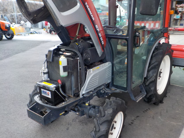 ヤンマー トラクター EF226QDVBPUKSER216MV 26ps 920h 4WD UFO