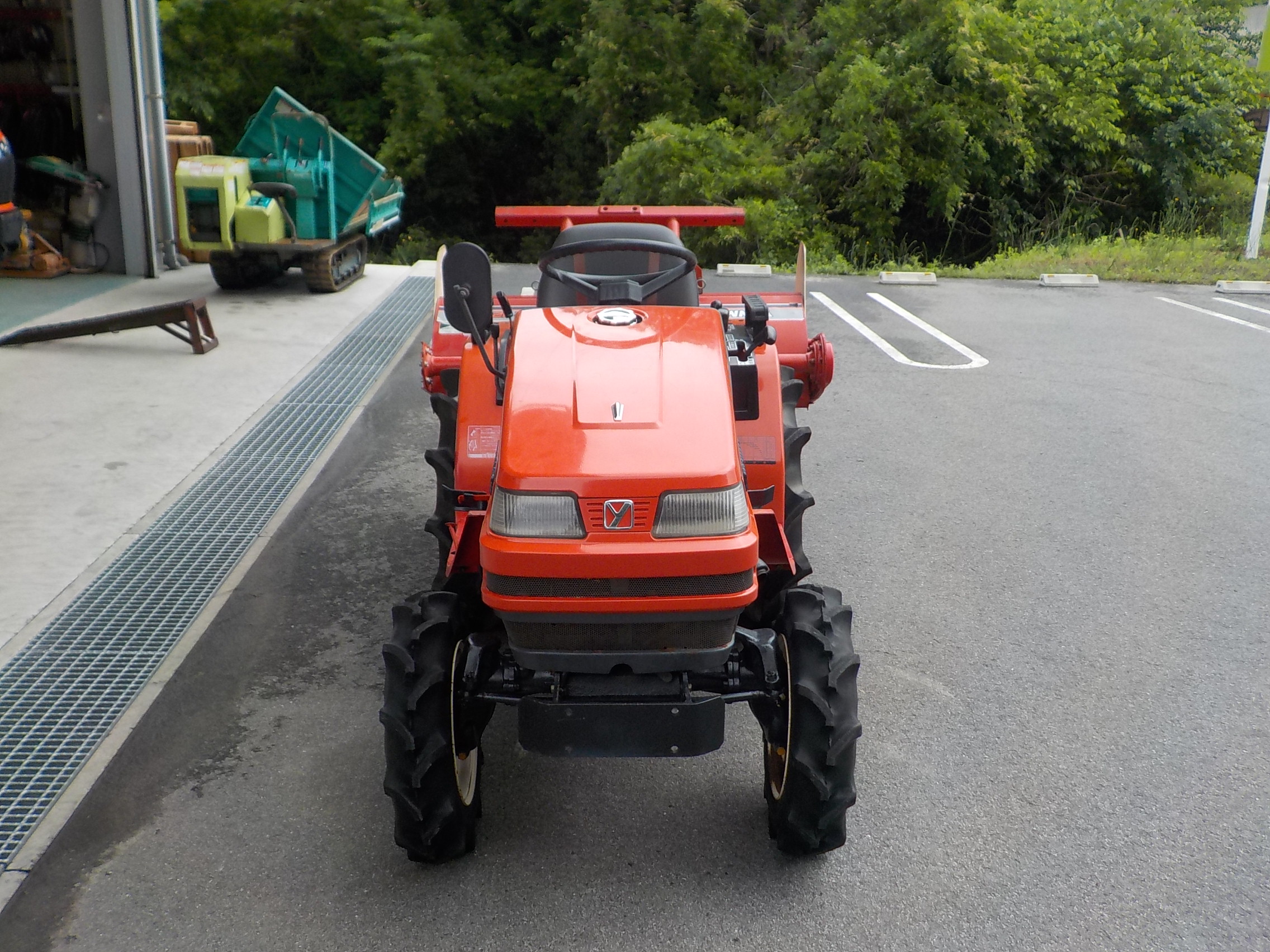 ヤンマー トラクター Ke-3DRSA1200A 13.5PS 使用時間250h 4WD