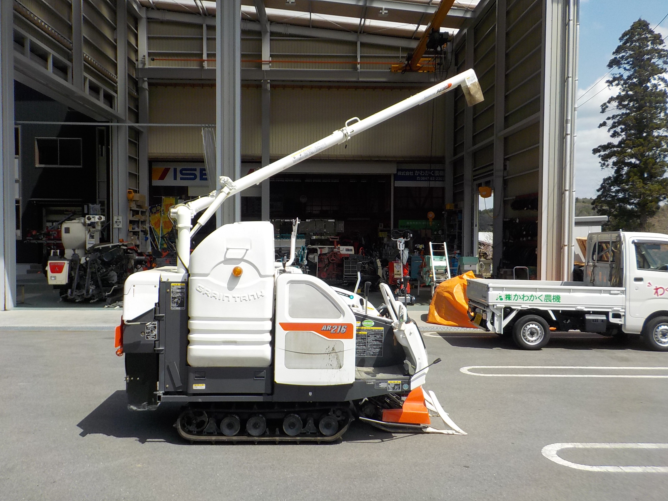 新潟県見附市発 クボタグレンタンク コンバイン 2条刈 R216S 16