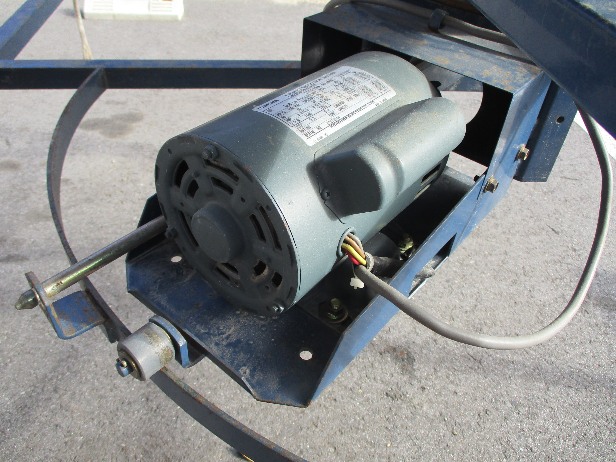 石井製作所 籾コンテナ GLY84-BV 100V レザーコンテナ バネコン