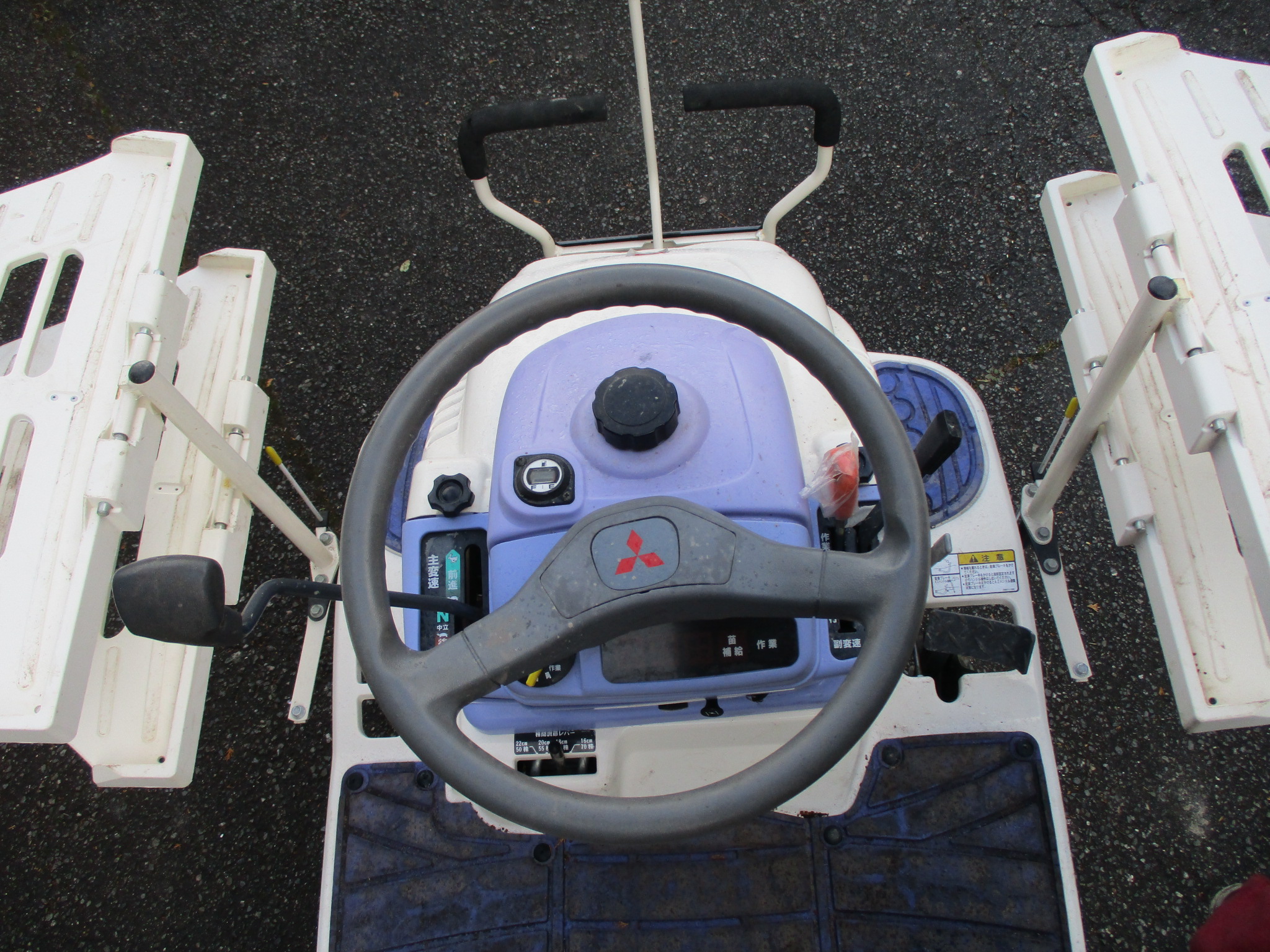 三菱 田植機 LV4 7.0㎰ 4条植 ロータリ パワステ セルスタート