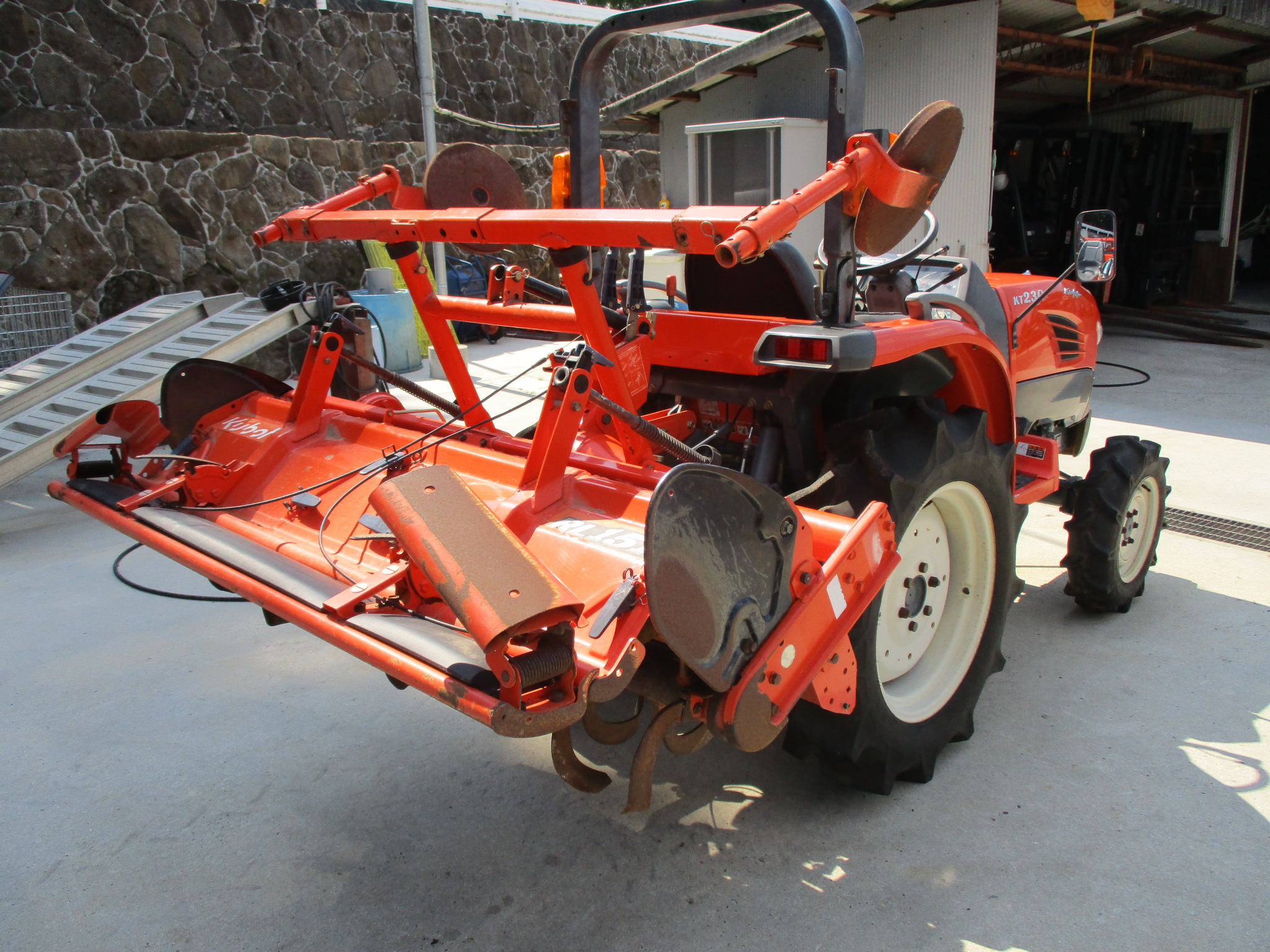 クボタ トラクター KT230MARL151T 23ps 使用時間332h 4WD クボタ トラクター KT230MARL151T 23ps 使用時間332h 4WD